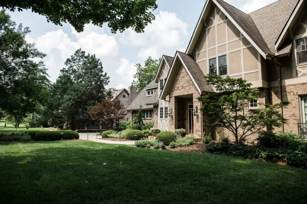manicured lawn