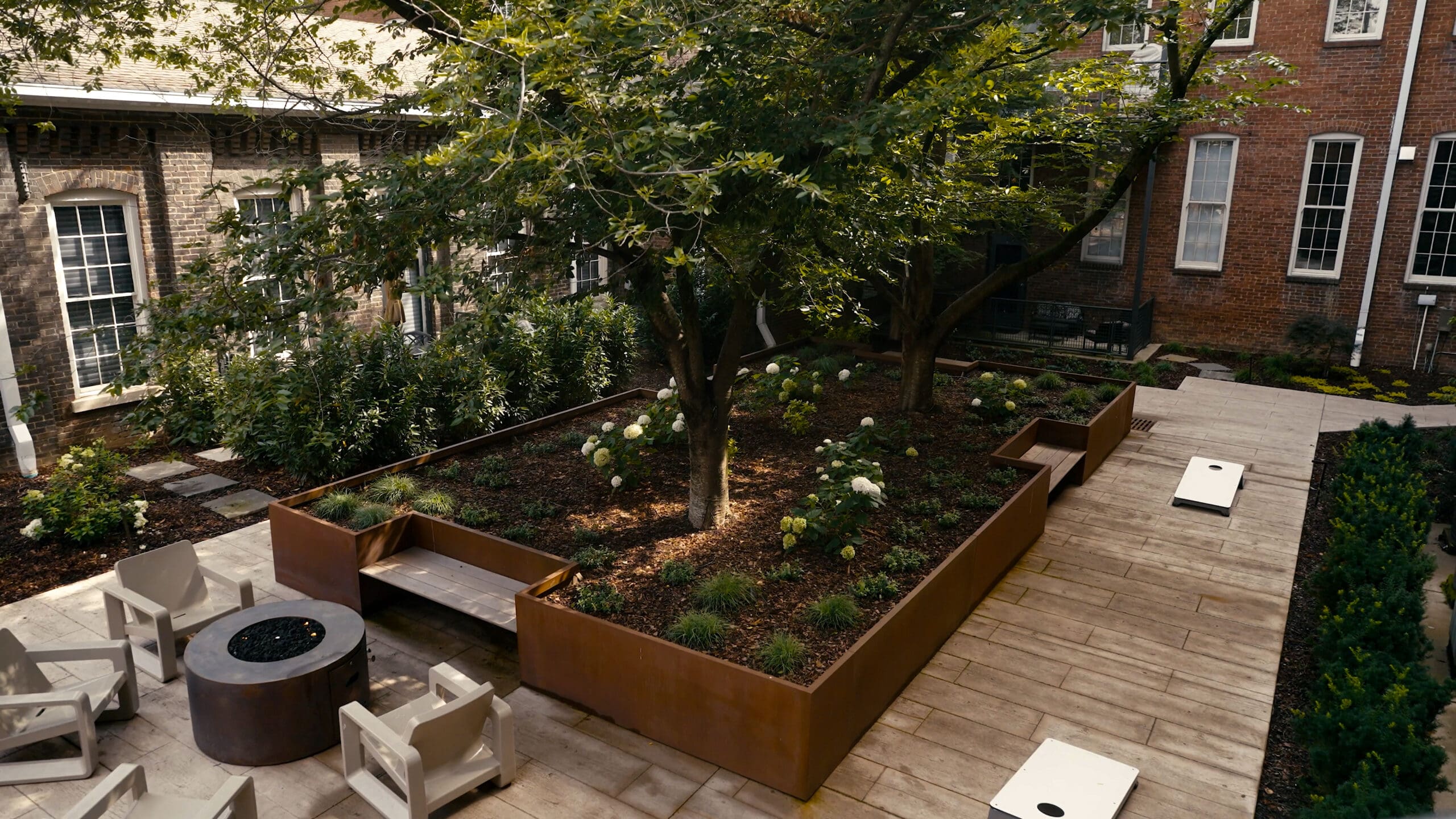 Hotel Commercial Landscaping